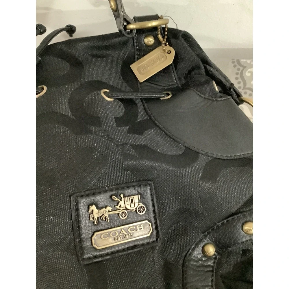 Coach handbags used large pre-owned black